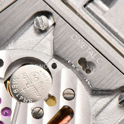 Tank Must Large 33.7mmx25.5mm White Dial - Authentic Movement