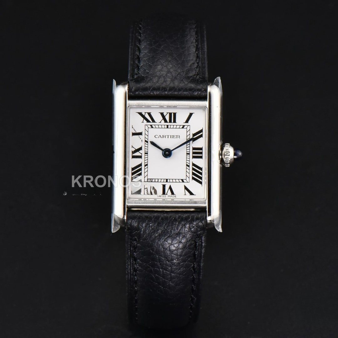 Tank Must Small 29.5×22mm White Dial - Authentic Movement