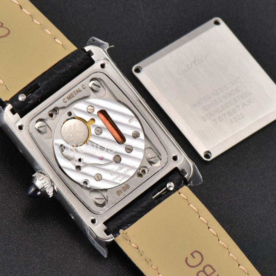 Tank Must Small 29.5×22mm White Dial - Authentic Movement
