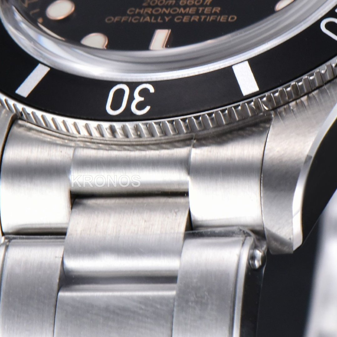 Heritage Black Bay 54 37mm Black Dial - Authentic Movement