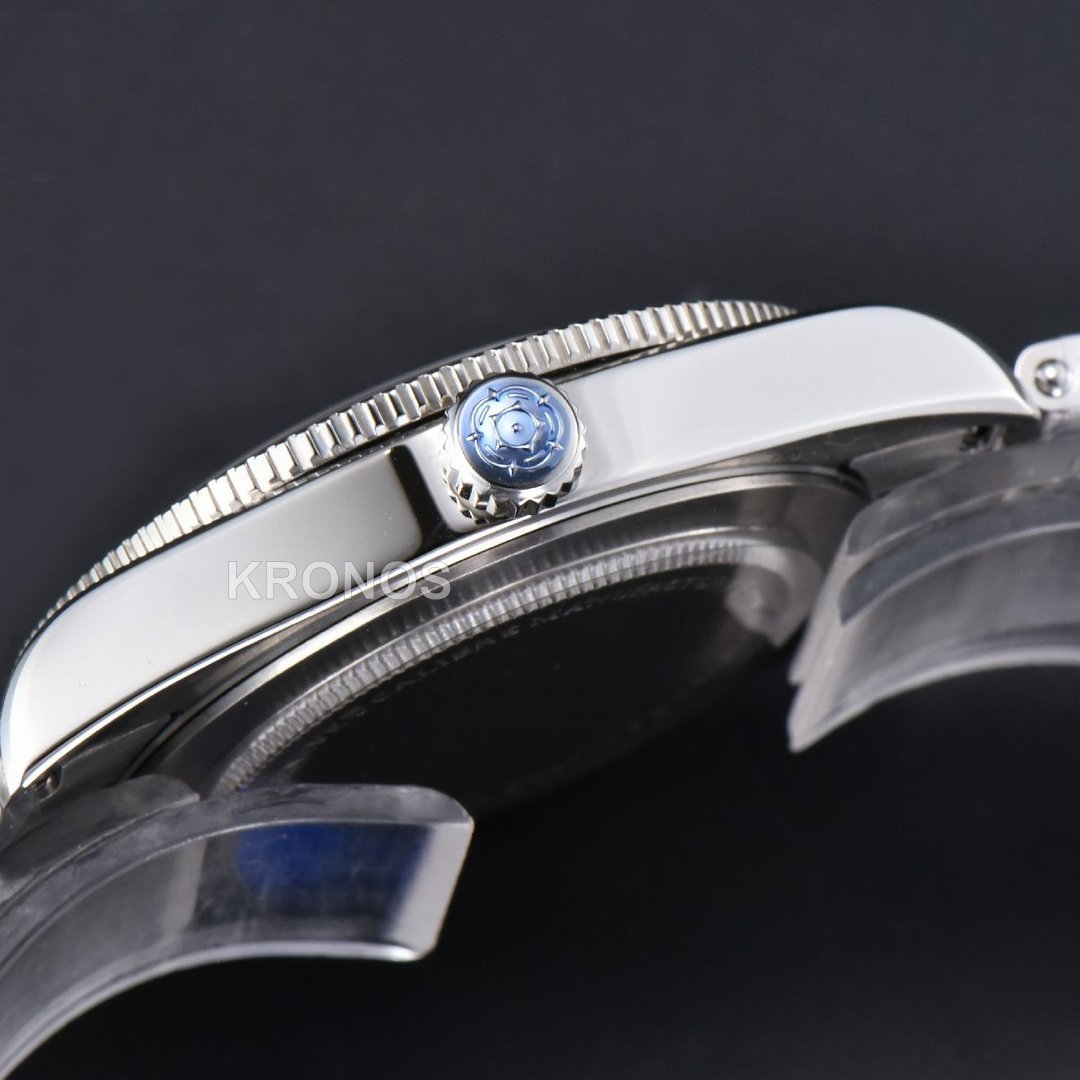 Heritage Black Bay 54 37mm Black Dial - Authentic Movement